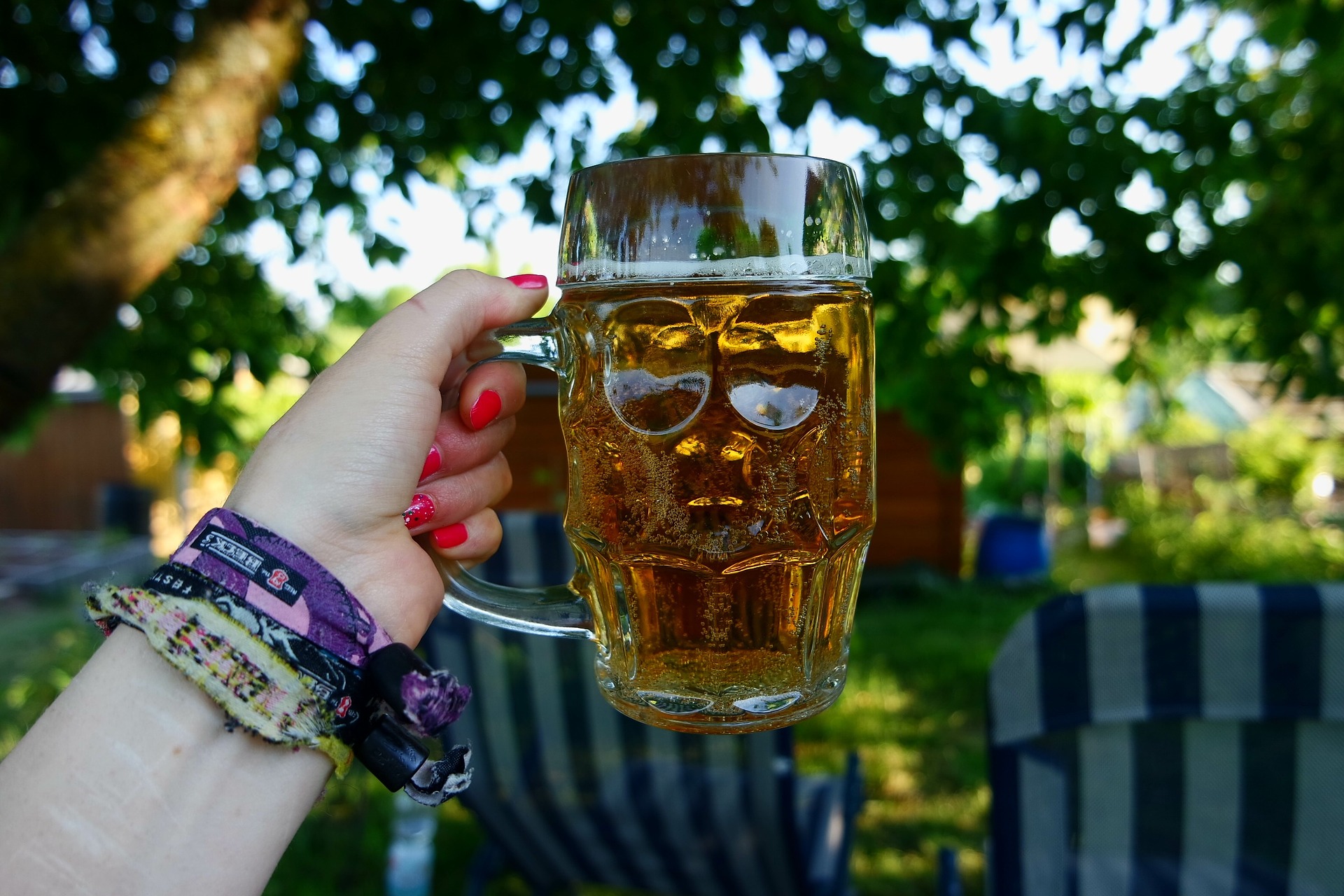 Nie łudź się, że alkohol pomoże ci się odchudzić