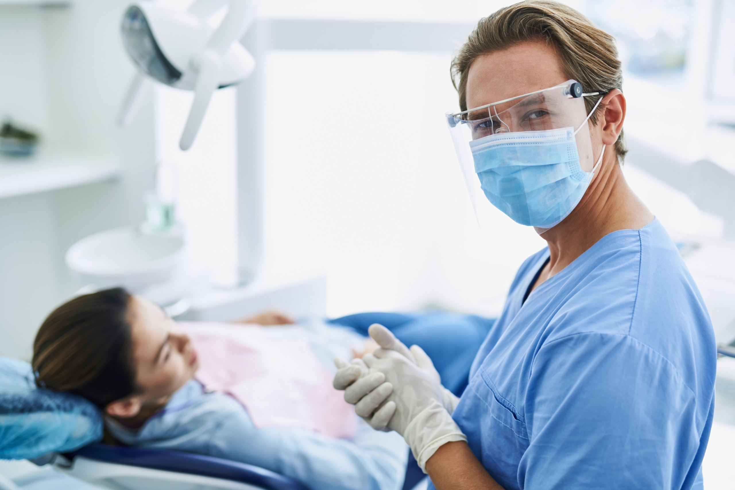 Koronawirus: przygotuj się do wizyty u dentysty