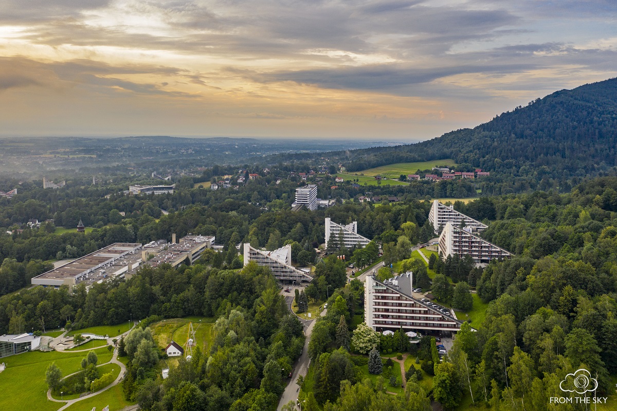 Śląsk: izolacja w sanatorium z widokiem na góry