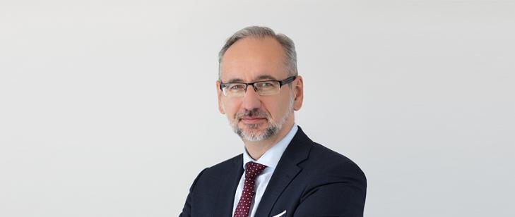 MZ: za 25 proc. wszystkich zakażeń w Polsce odpowiada nowy wariant omikronu