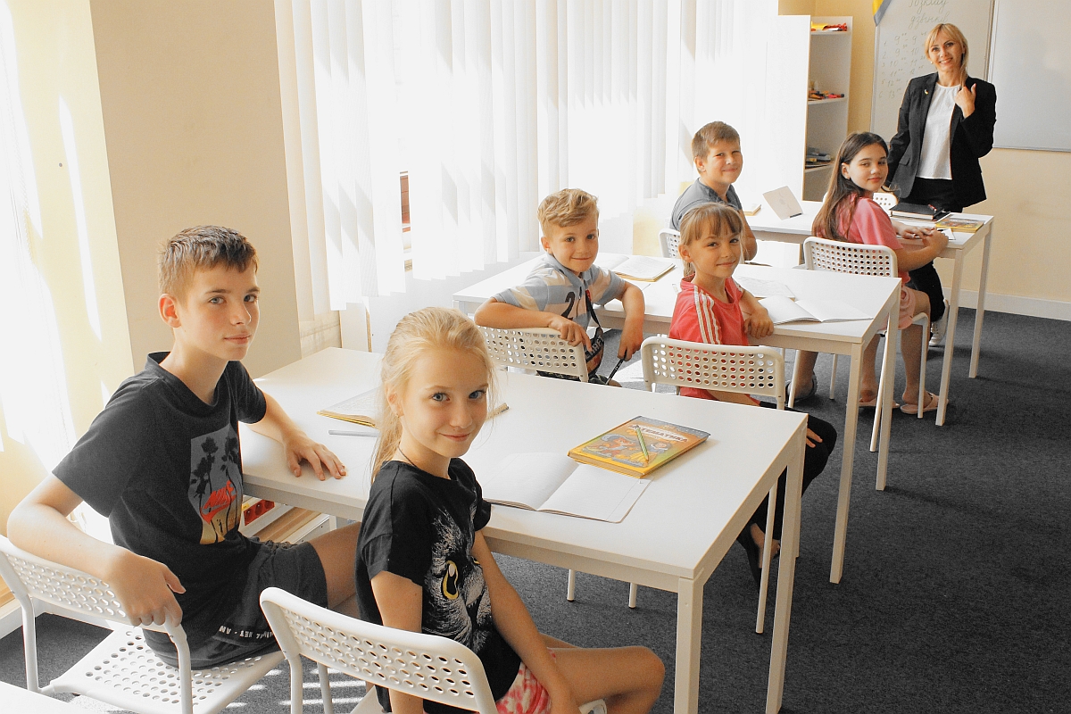 300 dzieci z Ukrainy będzie się uczyć w Polsce. Trwają zapisy do szkoły