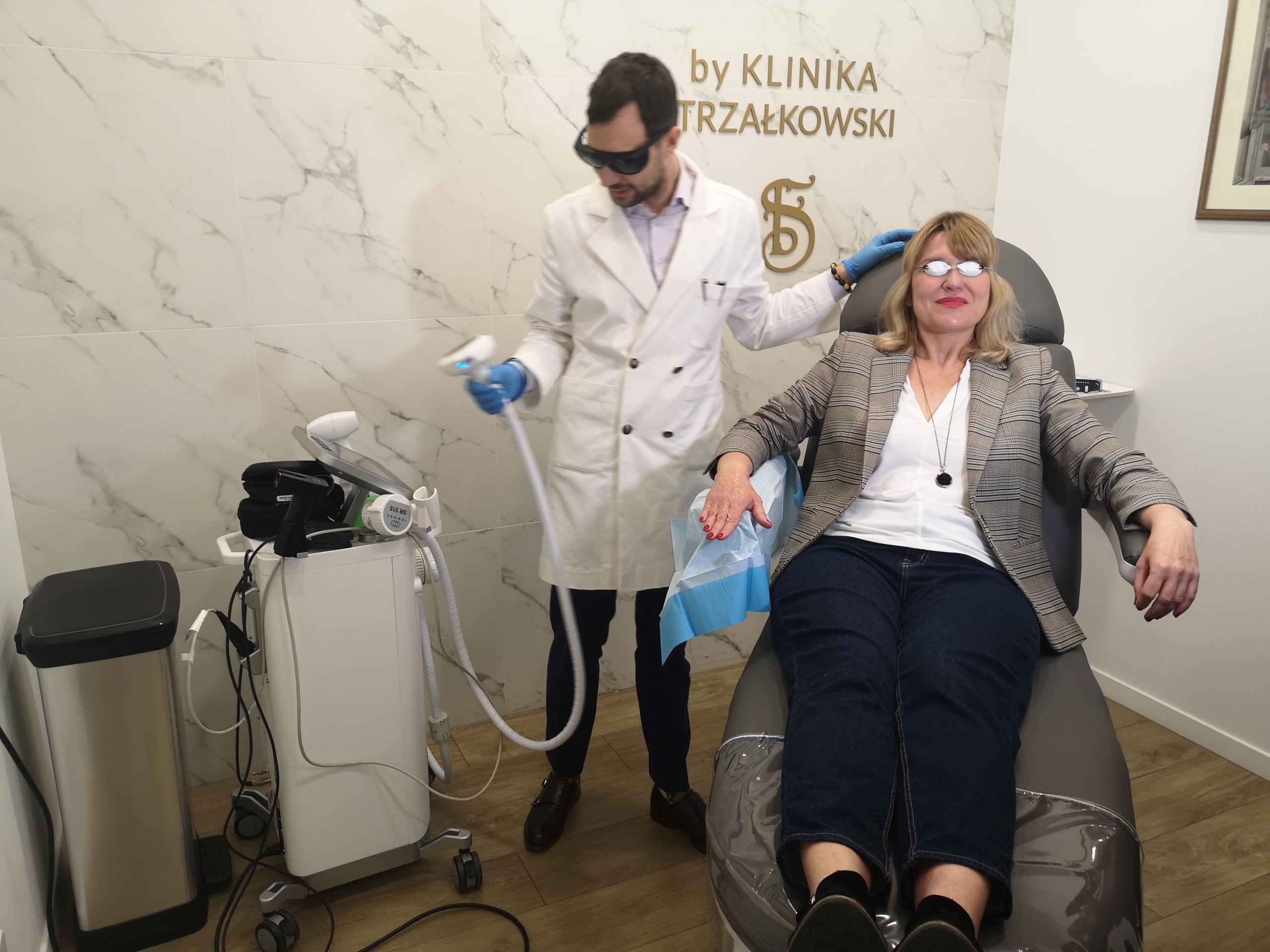 Hand Magic – autorska koncepcja odmładzania dłoni dr. Franciszka Strzałkowskiego