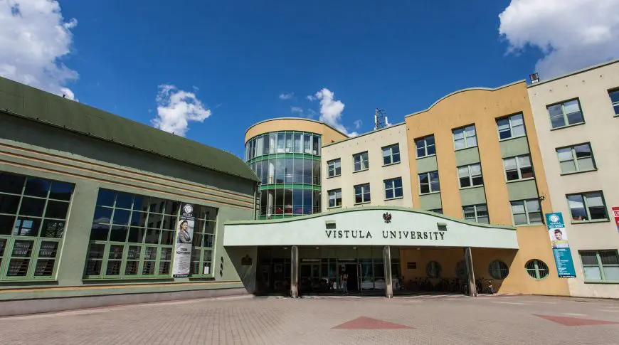 5 najpopularniejszych kierunków studiów dla cudzoziemców (RANKING)