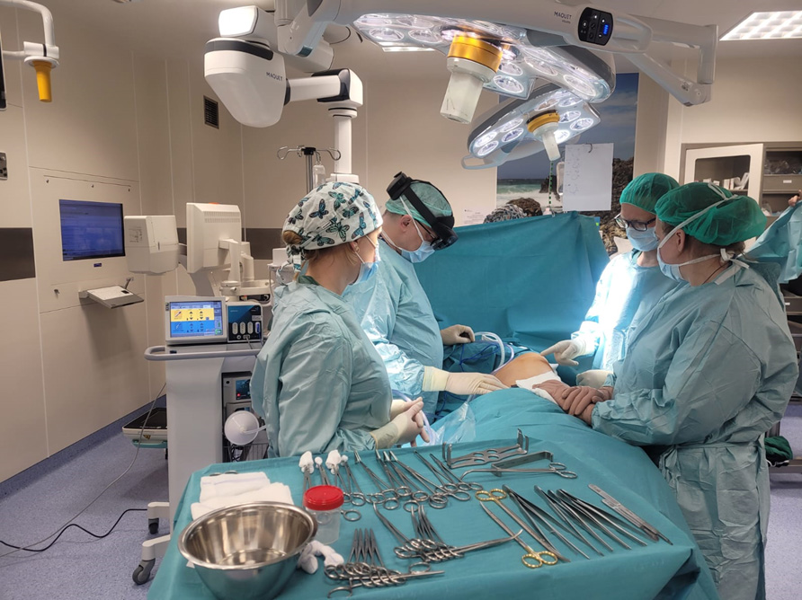 Kolejne pionierskie operacje w Instytucie Matki i Dziecka