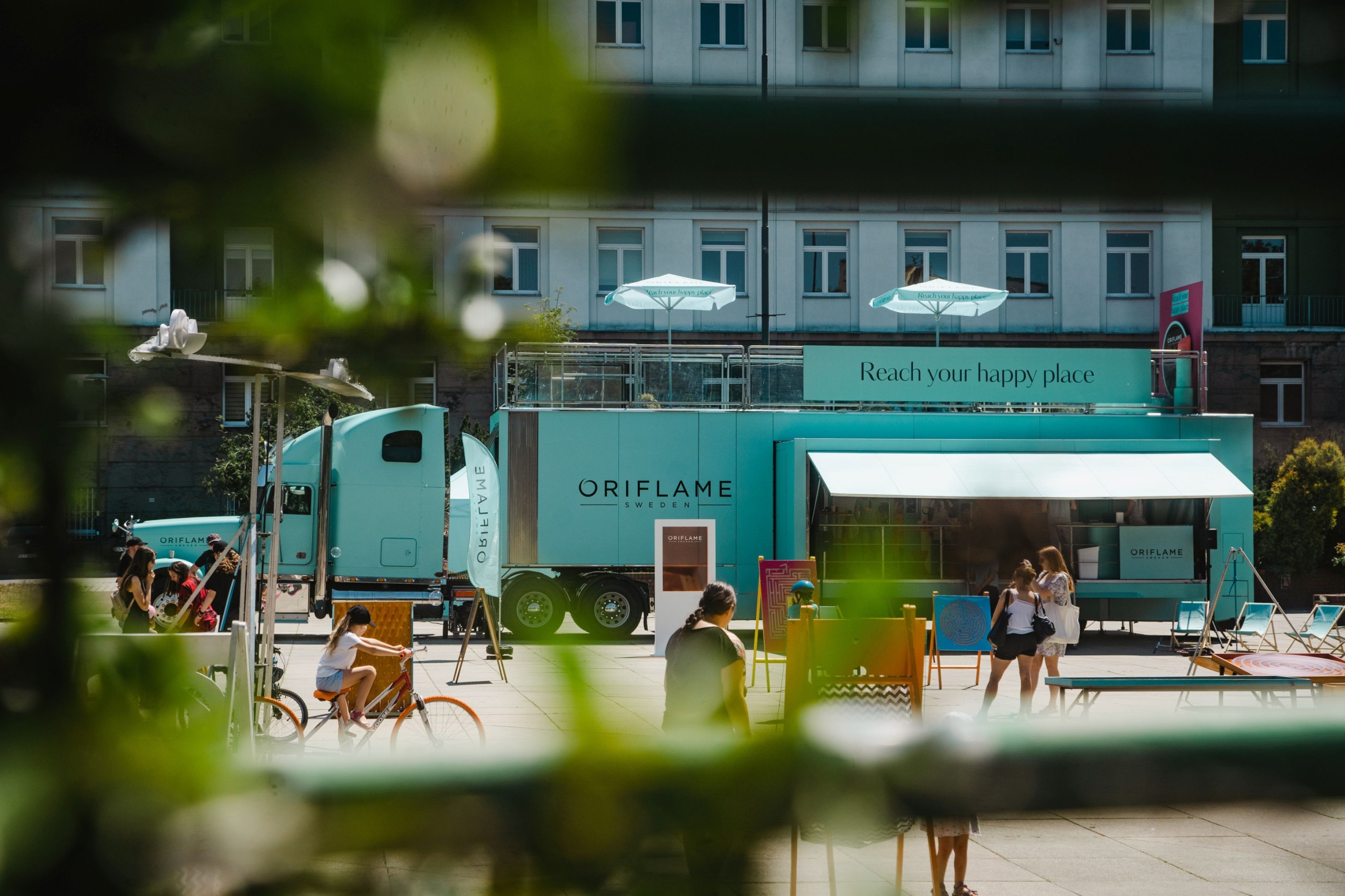 Mobilna strefa piękna Oriflame w 12 miastach Polski