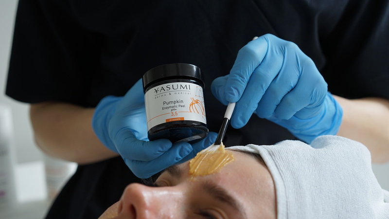 Peeling dyniowy 4D – zabieg dla cery tłustej i trądzikowej